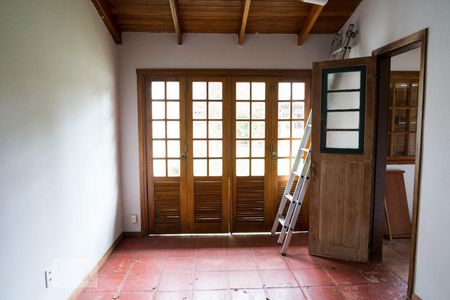 Casa à venda com 220m², 3 quartos e 3 vagasEdícula