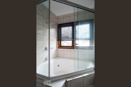 Casa à venda com 220m², 3 quartos e 3 vagasBanheiro da Suíte 3