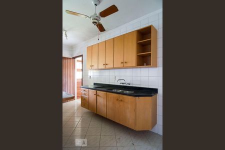 Casa à venda com 220m², 3 quartos e 3 vagasCozinha