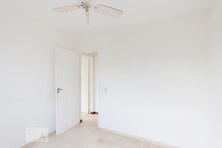 Quarto 1 de apartamento à venda com 2 quartos, 55m² em Taquara, Rio de Janeiro