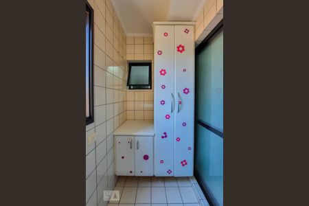 Apartamento à venda com 75m², 3 quartos e 1 vaga Apartamento à venda com 75m², 3 quartos e 1 vagaÁrea de Serviço