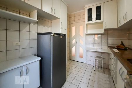 Apartamento à venda com 75m², 3 quartos e 1 vaga Apartamento à venda com 75m², 3 quartos e 1 vagaCozinha