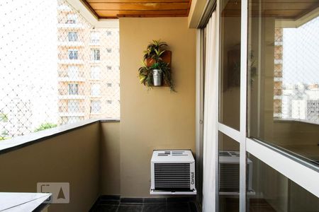 Varanda de apartamento para alugar com 1 quarto, 32m² em Moema, São Paulo