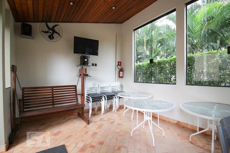 Apartamento à venda com 32m², 1 quarto e 1 vagaÁrea comum - Churrasqueira