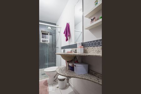 Casa à venda com 327m², 4 quartos e 5 vagasBanheiro 2 - Piscina