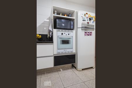 Casa à venda com 327m², 4 quartos e 5 vagasCozinha