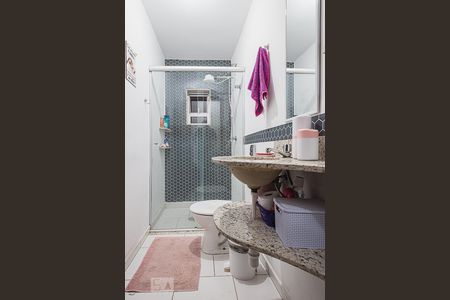 Casa à venda com 327m², 4 quartos e 5 vagasBanheiro 2 - Piscina