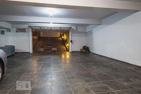 Casa à venda com 327m², 4 quartos e 5 vagasGaragem
