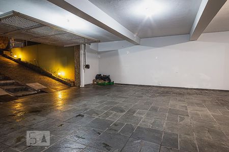 Casa à venda com 327m², 4 quartos e 5 vagasGaragem
