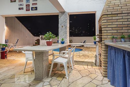 Casa à venda com 327m², 4 quartos e 5 vagasEspaço Gourmet