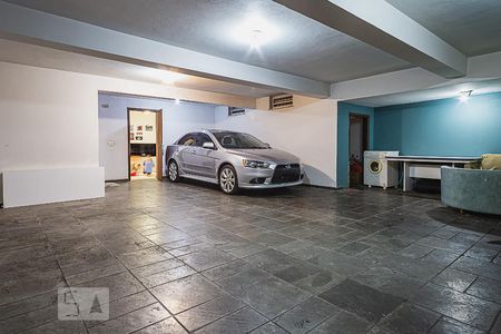 Casa à venda com 327m², 4 quartos e 5 vagasGaragem
