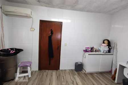 Casa à venda com 185m², 3 quartos e 2 vagas Casa à venda com 185m², 3 quartos e 2 vagasQuarto de Serviço