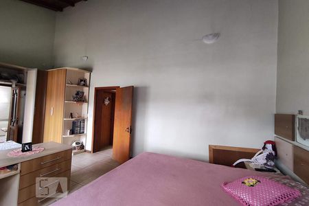 Casa à venda com 185m², 3 quartos e 2 vagas Casa à venda com 185m², 3 quartos e 2 vagasQuarto 1 Suíte