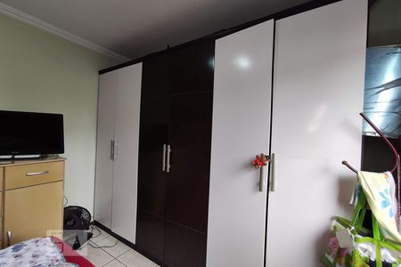 Casa à venda com 185m², 3 quartos e 2 vagas Casa à venda com 185m², 3 quartos e 2 vagasQuarto 2