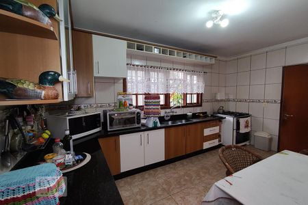 Casa à venda com 185m², 3 quartos e 2 vagas Casa à venda com 185m², 3 quartos e 2 vagasCozinha