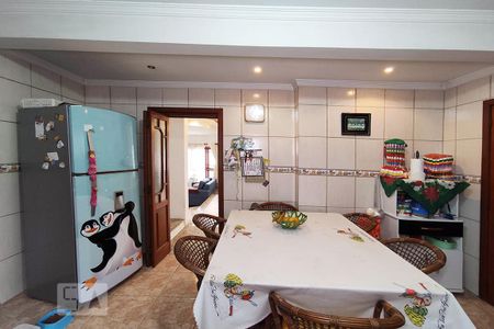 Casa à venda com 185m², 3 quartos e 2 vagas Casa à venda com 185m², 3 quartos e 2 vagasCozinha