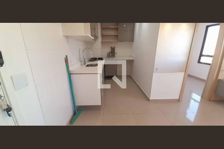 Apartamento à venda com 36m², 2 quartos e 1 vaga Apartamento à venda com 36m², 2 quartos e 1 vagaCozinha