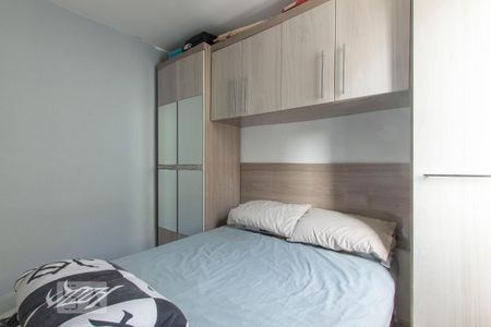 Quarto 1 de apartamento à venda com 2 quartos, 40m² em Vila Nova, Porto Alegre