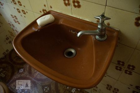 Casa à venda com 280m², 3 quartos e 2 vagas Casa à venda com 280m², 3 quartos e 2 vagasBanheiro de Serviço