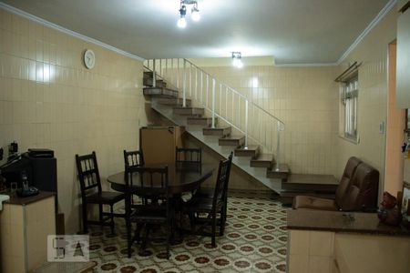 Casa à venda com 280m², 3 quartos e 2 vagas Casa à venda com 280m², 3 quartos e 2 vagasCozinha