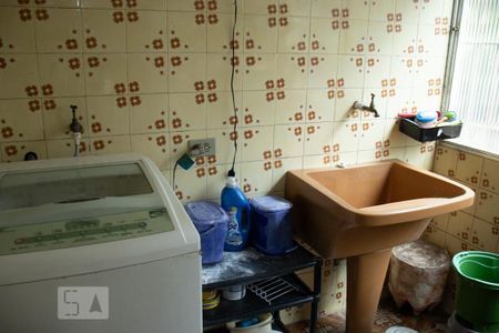 Casa à venda com 280m², 3 quartos e 2 vagas Casa à venda com 280m², 3 quartos e 2 vagasÁrea de Serviço