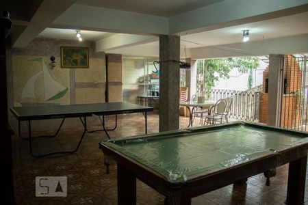 Casa à venda com 280m², 3 quartos e 2 vagas Casa à venda com 280m², 3 quartos e 2 vagasSala de Jogos