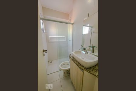 Casa à venda com 115m², 3 quartos e 2 vagasBanheiro da Suite