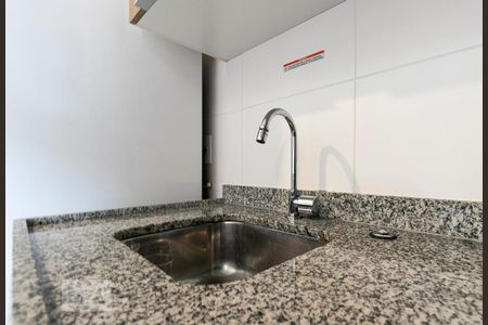 Apartamento à venda com 36m², 1 quarto e 1 vagaCozinha - Pia