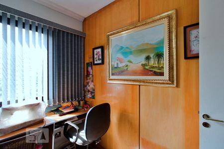 Apartamento à venda com 74m², 3 quartos e 2 vagasQuarto 3