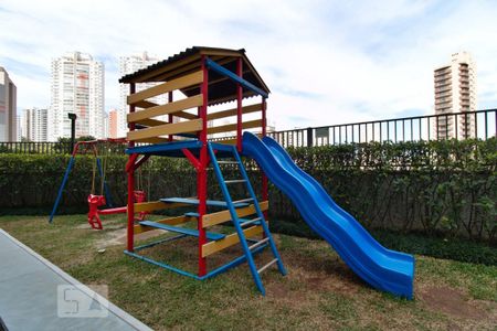 Apartamento à venda com 74m², 3 quartos e 2 vagasÁrea Comum - Playground