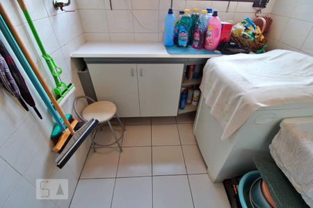 Apartamento à venda com 74m², 3 quartos e 2 vagasÁrea de Serviço