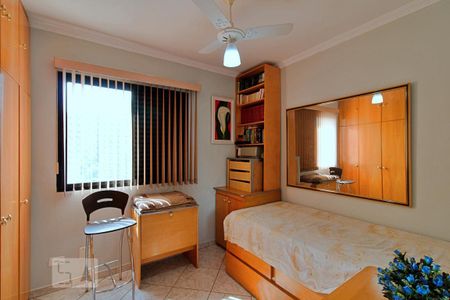 Apartamento à venda com 74m², 3 quartos e 2 vagasQuarto 2