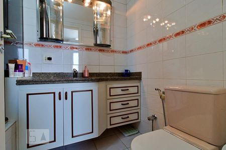 Apartamento à venda com 74m², 3 quartos e 2 vagasBanheiro da Suíte