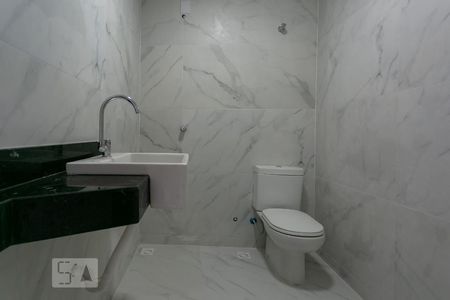 Banheiro de kitnet/studio para alugar com 1 quarto, 30m² em Santo Agostinho, Belo Horizonte