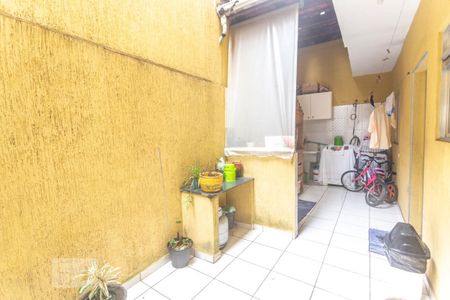 Casa à venda com 150m², 5 quartos e 2 vagasQuintal