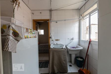 Apartamento à venda com 210m², 4 quartos e 5 vagas Apartamento à venda com 210m², 4 quartos e 5 vagasÁrea de Serviço