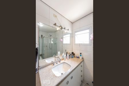 Apartamento à venda com 210m², 4 quartos e 5 vagas Apartamento à venda com 210m², 4 quartos e 5 vagasBanheiro Social