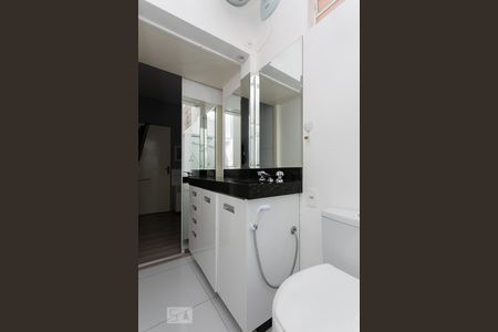 Casa à venda com 140m², 4 quartos e 3 vagas Casa à venda com 140m², 4 quartos e 3 vagasBanheiro da Suíte 2