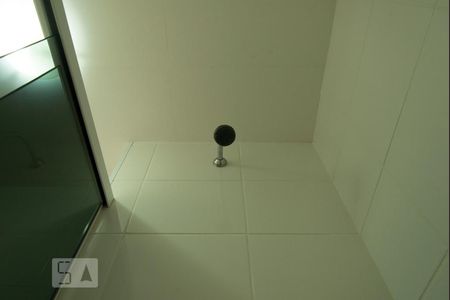 Apartamento à venda com 40m², 1 quarto e sem vaga Apartamento à venda com 40m², 1 quarto e sem vagaChuveiro