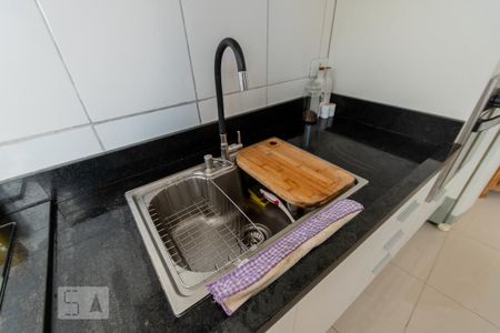 Apartamento à venda com 90m², 2 quartos e 2 vagasCozinha