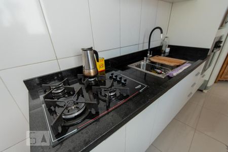 Apartamento à venda com 90m², 2 quartos e 2 vagasCozinha