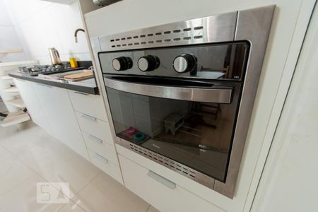Apartamento à venda com 90m², 2 quartos e 2 vagasCozinha