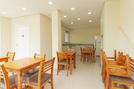 Apartamento à venda com 47m², 2 quartos e 1 vaga Apartamento à venda com 47m², 2 quartos e 1 vagaÁrea comum - Salão de festas