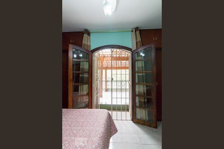 Casa à venda com 195m², 3 quartos e 3 vagasVaranda quarto 3 suíte