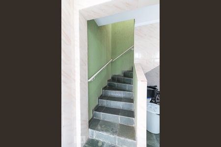 Casa à venda com 195m², 3 quartos e 3 vagasEscadas