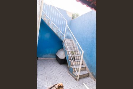 Casa à venda com 125m², 3 quartos e 2 vagasEscada