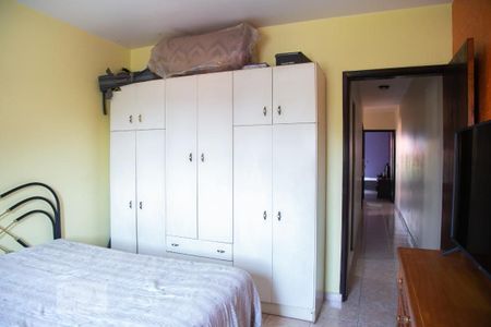 Casa à venda com 125m², 3 quartos e 2 vagasQuarto 3