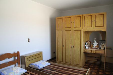 Casa à venda com 167m², 5 quartos e 2 vagasQuarto 3