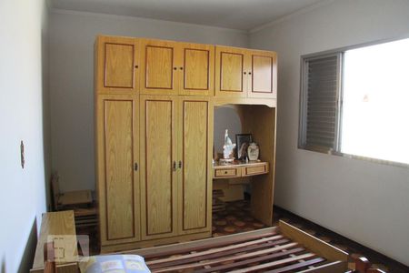 Casa à venda com 167m², 5 quartos e 2 vagasQuarto 3