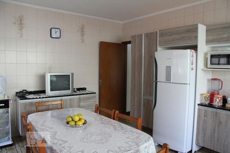 Casa à venda com 167m², 5 quartos e 2 vagasCozinha